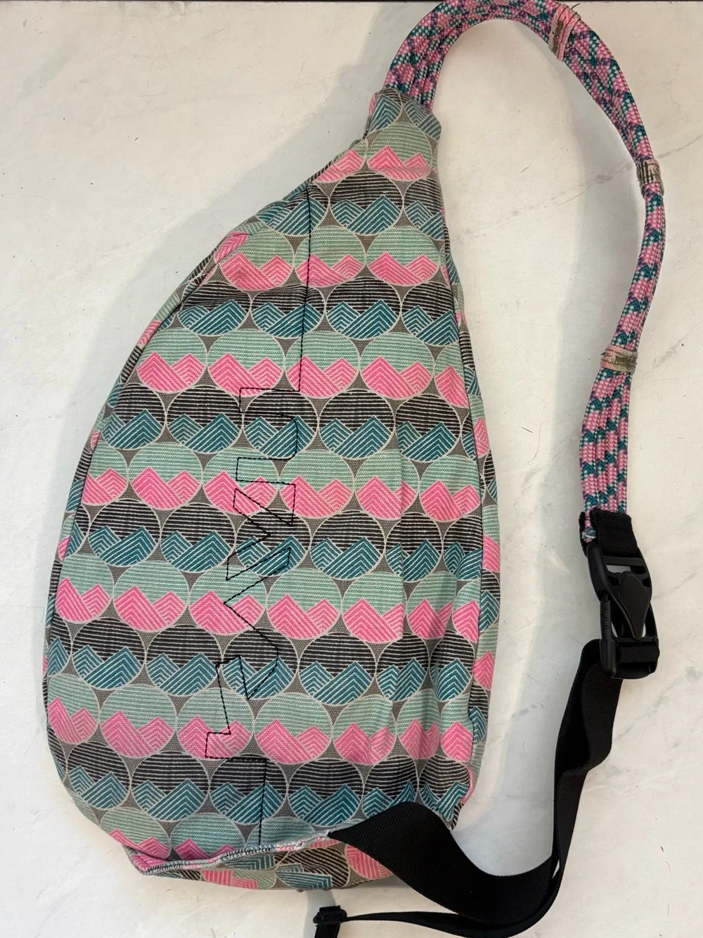 Kavu Blue Pink Pattern Rope Sling Crossbody Bag Travel Hiking Gorpcore Outdoor